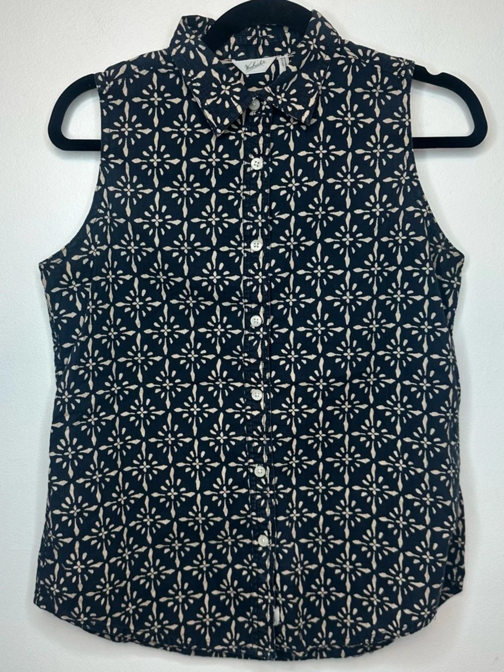 Woolrich Women’s Navy Blue Button Up Collar Sleeveless Tank Top Size S Small - Picture 1 of 9